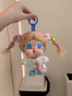 哭娃CRYBABY咕噜咕噜娃衣裙子搪胶可爱毛绒盲盒挂件毛衣服粉套装