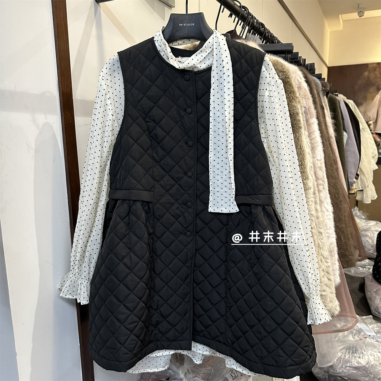 黑色小香风菱格棉裙+飘带波点连衣裙女冬新品单排扣中长款背心裙
