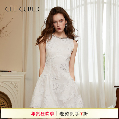 CEECUBED剪花烫银无袖连衣裙