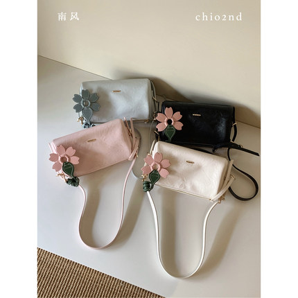 南风Chio2nd 桃乐枕头包2026超火斜挎包精致小包包女款夏季通勤包