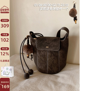 南风Chio2nd 南瓜包水桶包包女2026新款冬季百搭通勤单肩斜挎小包