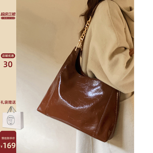 时尚 大容量包包女通勤单肩包 枫色篇章托特包2026新款 南风Chio2nd