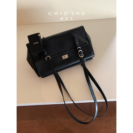 南风Chio2nd 超纤皮阅适腋下包包女复古通勤公文包黑色手提单肩包