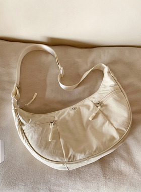 南风Chio2nd 年中钜献款 奶芙云朵饺子包包女款帆布月牙包斜挎包