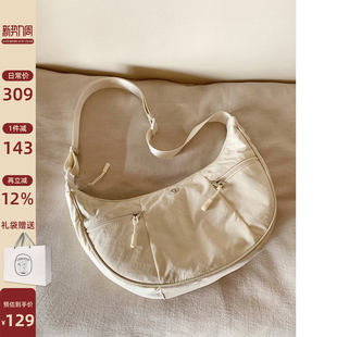 南风Chio2nd 年中钜献款 奶芙云朵饺子包包女款帆布月牙包斜挎包