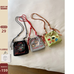 2026新款 插画师超火单肩斜挎小包 森友会水桶包包女式 南风Chio2nd