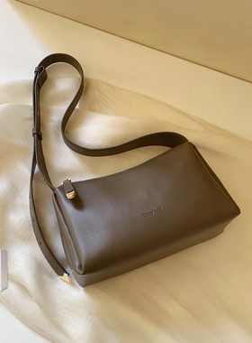 南风Chio2nd 暖调摩卡单肩包包女2026新款高级感简约通勤斜挎包