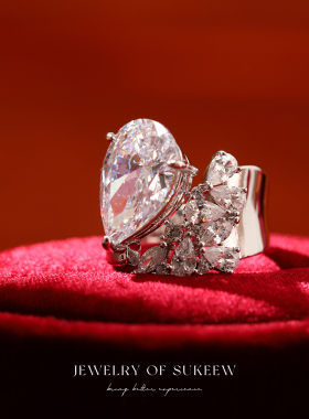 轻奢时尚气质重工超闪水滴戒指