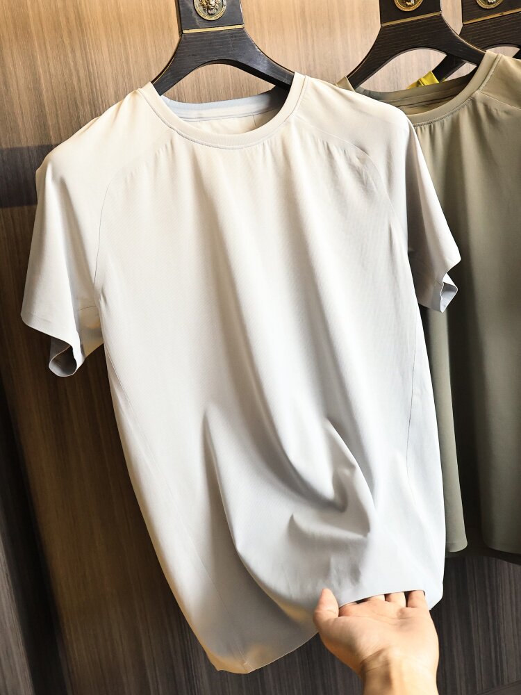 自带凉感！飞禽户外！夏季外贸男士纯色高弹力速干无痕圆领短袖潮