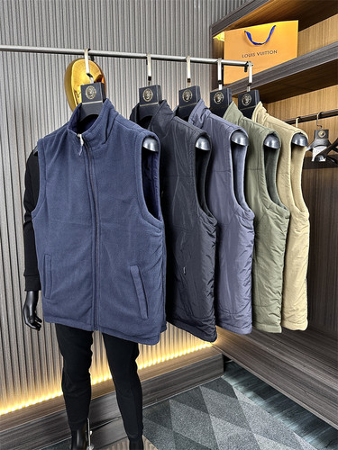 老美代工厂~户外功能性！马甲