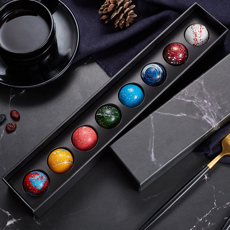 日式八大行星巧克力夹心纯可可脂送女友小朋友六一儿童节生日礼物