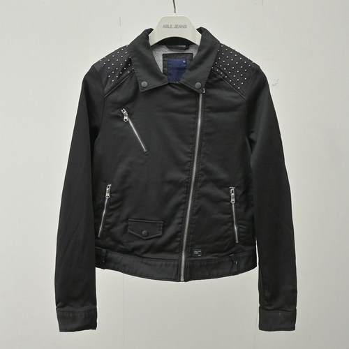 女士黑色翻领牛仔夹克多口袋外套