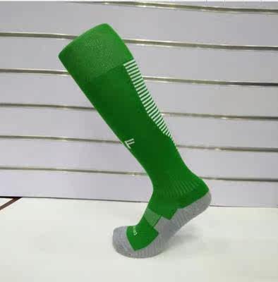 足球袜 比赛专用足球袜 长筒袜 女款男款成人长筒袜 毛巾底防滑袜在类目 运动/瑜伽/健身/球迷用品, 足球, 足球袜中 - 来自Buy2taobao.com提供专业的淘宝代购服务