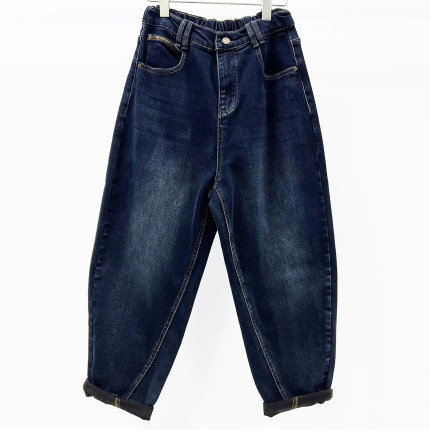 牛道途2025冬新款加绒牛仔女老爹裤宽松显瘦垮裤萝卜裤大码松紧腰