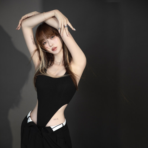 辣妹连体上衣吊带背心街头风