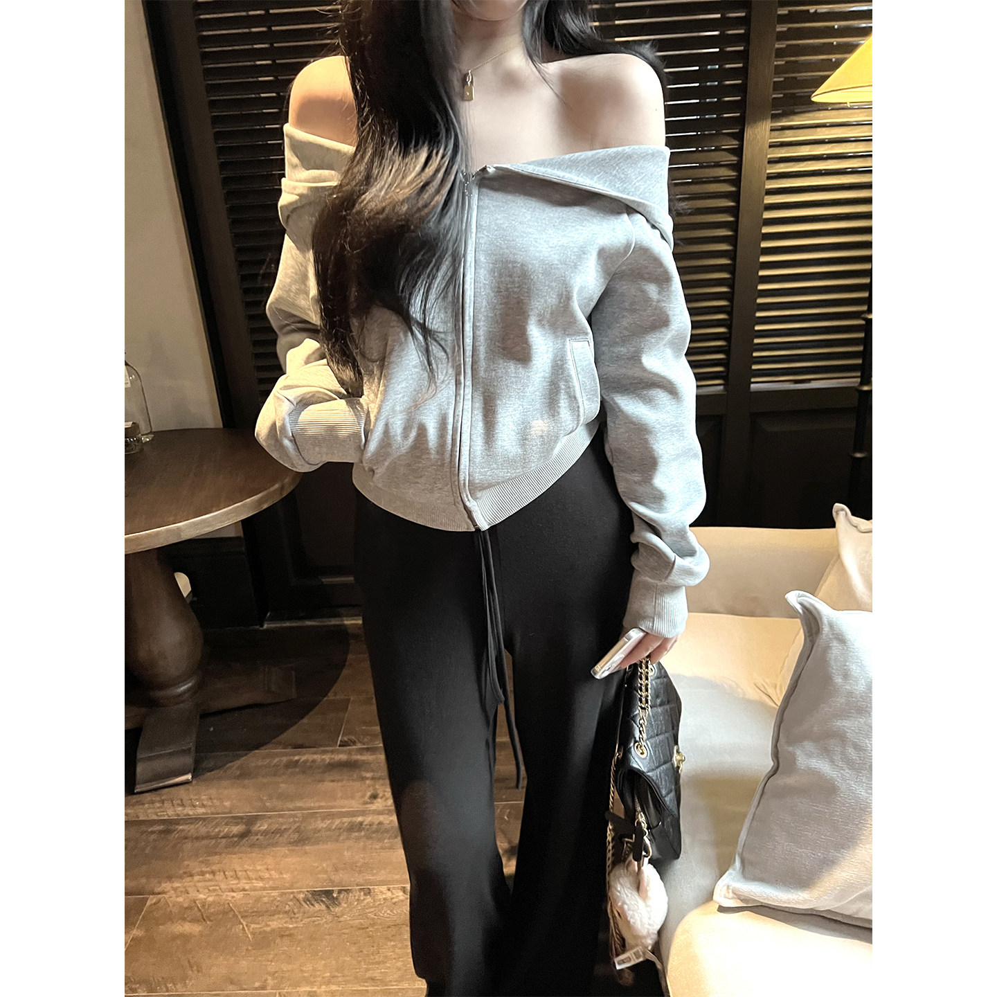 MISSCHANGE一字肩卫衣连帽外套