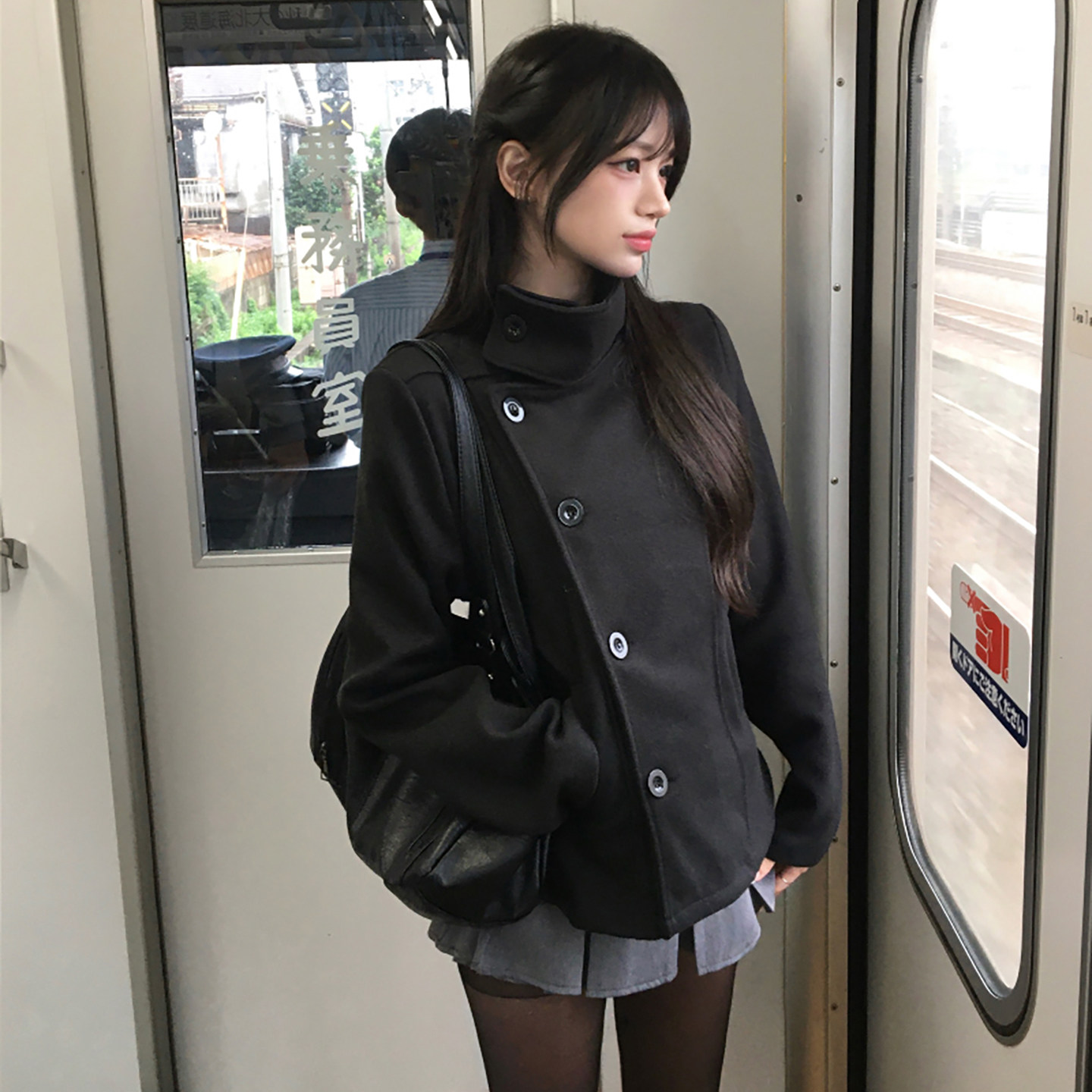 韩系立领黑色显瘦毛呢短外套女