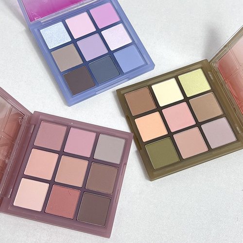 新款九宫格眼影盘低饱和雾蓝冷粉撞色珠光哑光清冷海神氛