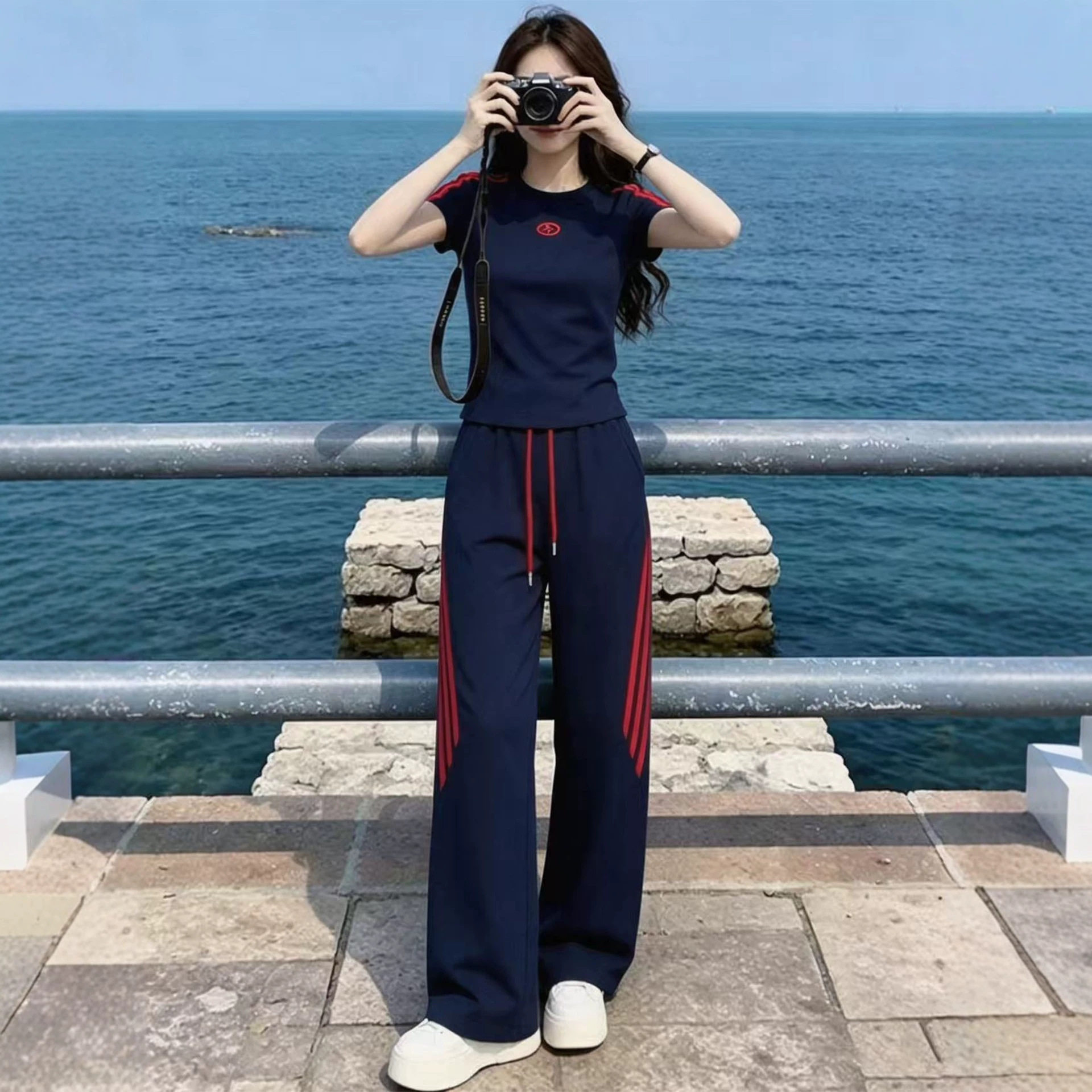欧洲站高端休闲运动套装女夏季气质洋气短款短袖T恤阔腿裤两件套