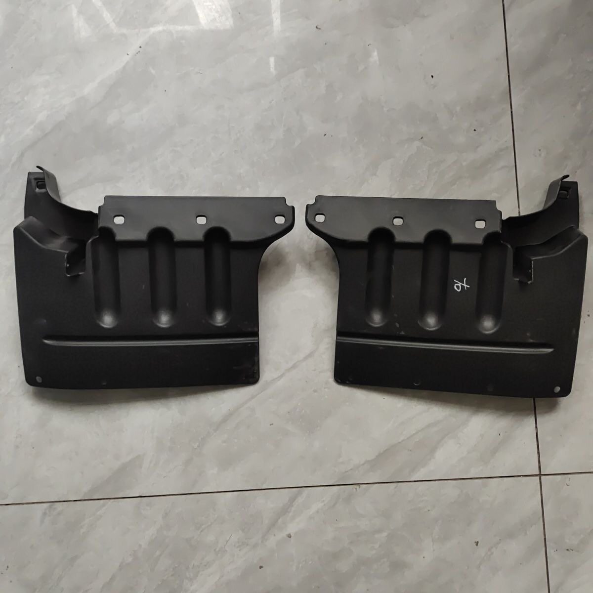 适配商用车唐骏欧铃汽车货车V5V5-1尊享版挡泥板档水片挡泥皮
