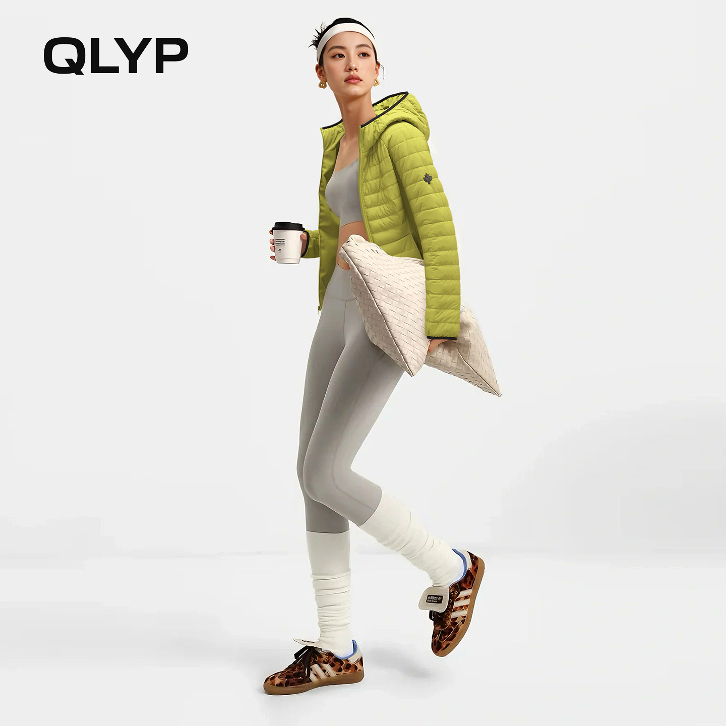 收腰设计短款保暖白鹅绒秋冬外套