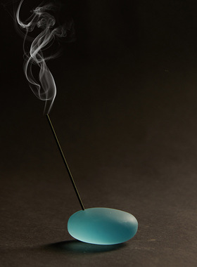 迪斯凯新中式磨砂树脂鹅卵石创意香插蓝色绿色家居桌面摆件现货