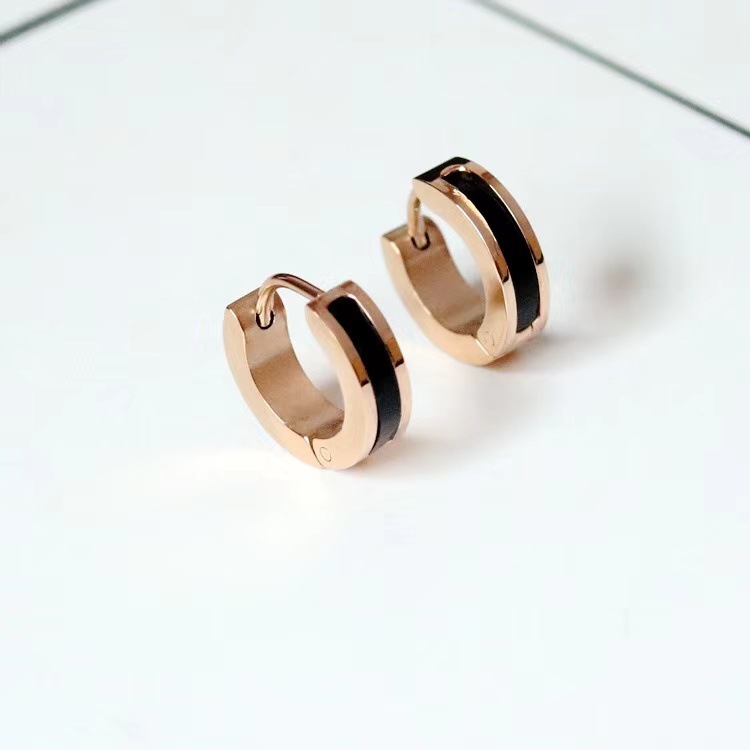 耳扣女士白贝耳钉时尚耳环显脸瘦饰品网红个性潮酷耳饰耳圈精致