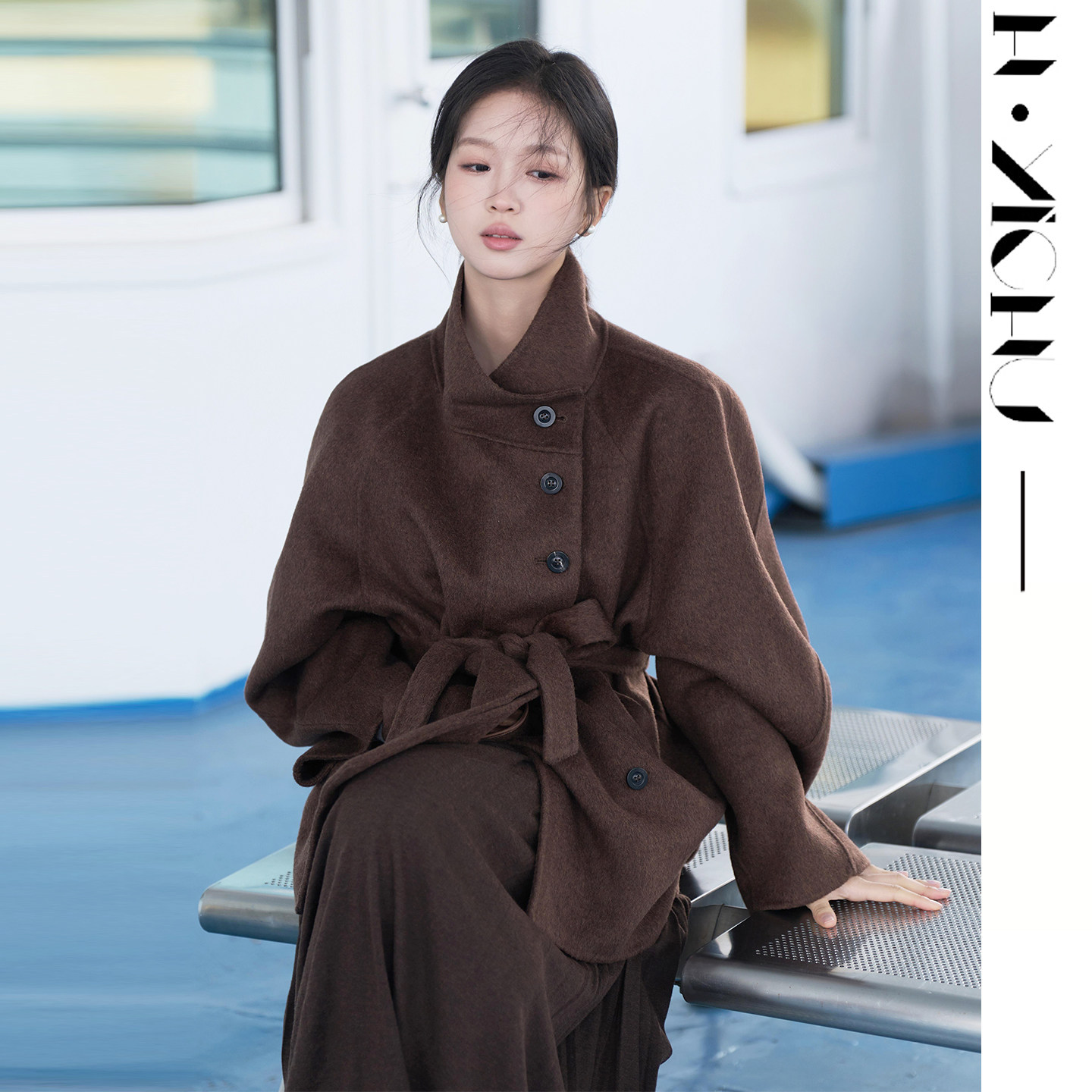 羊毛羊绒钱美西咖色立领短款大衣