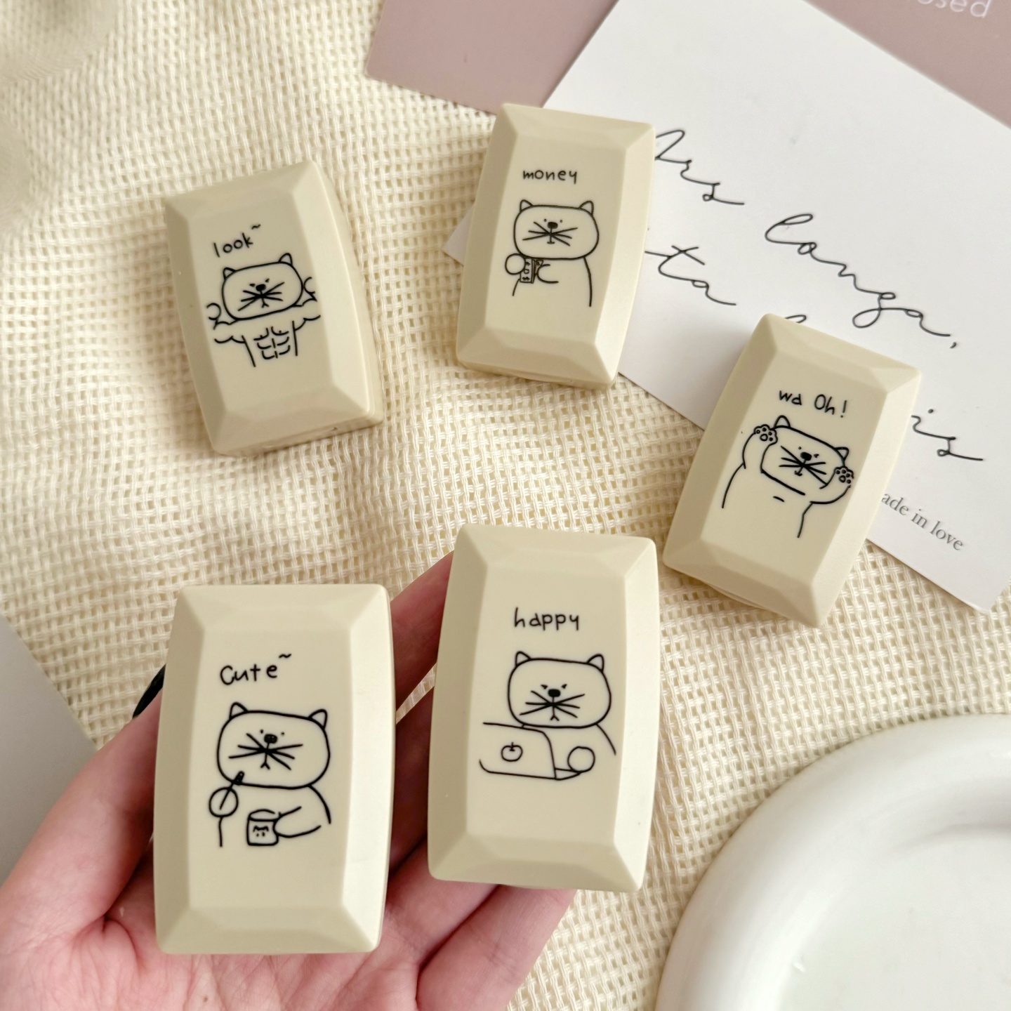 带镜子抽象可爱小猫隐形眼镜盒简约便携美瞳盒伴侣护理盒子B121