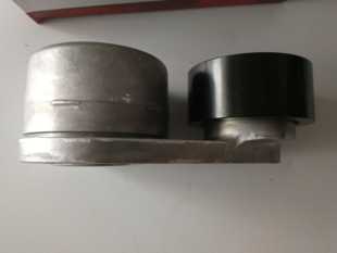 上柴发动机原厂配件E系列皮带张紧轮部件红岩公交专用