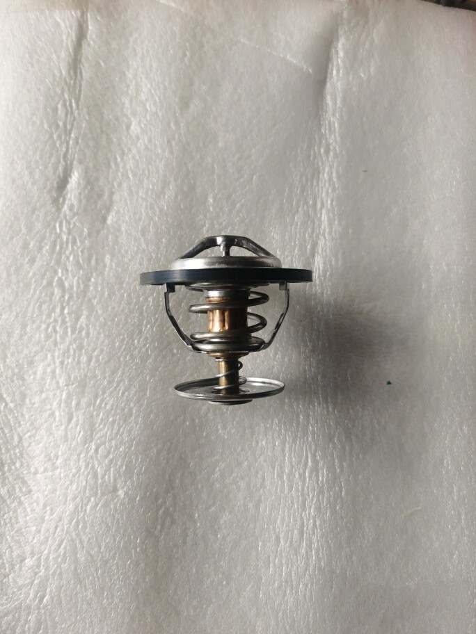 上柴原厂发动机红岩发电机组e系列节温器s00004539