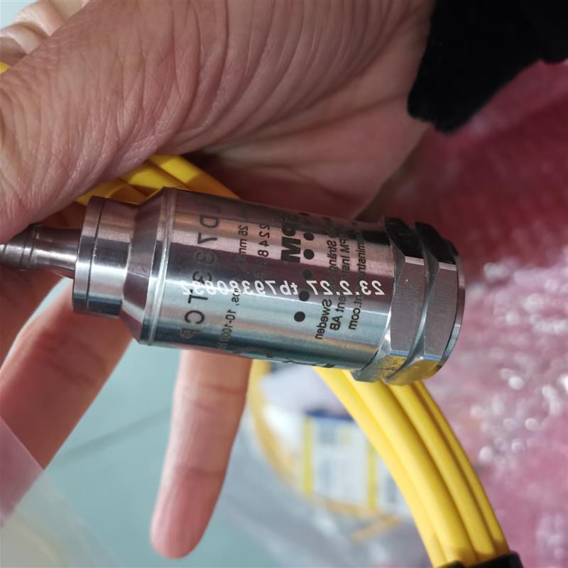 议价 SLC144TB-M8 震动传感器   SLD144S-M8 SLD723TCP-M8