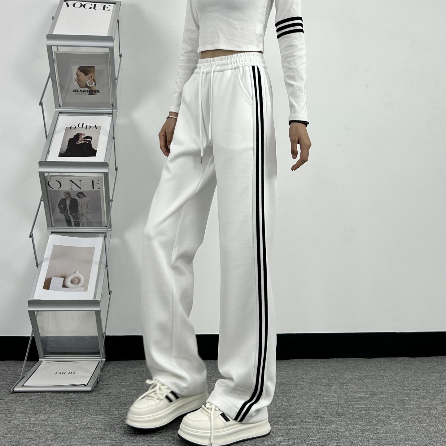 高个子175加长版白色条纹运动裤女春秋冬加绒高腰阔腿裤拖地裤子