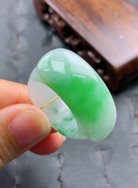 23.24号缅甸天然A货翡翠 T1038 内径20.5mm 阳绿马鞍戒指扳指