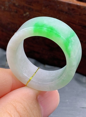 19-20号缅甸天然A货翡翠 T850 内径19.2/9.7/3.6mm 飘绿方戒戒指