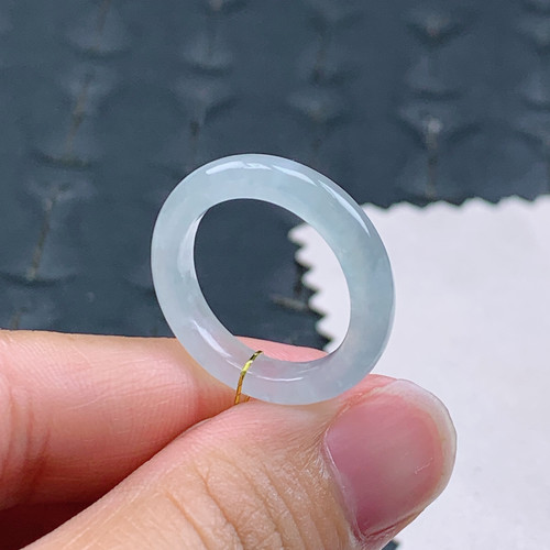 16号缅甸天然A货翡翠 T777 内径17.8/4/3.6mm 白冰细条戒指