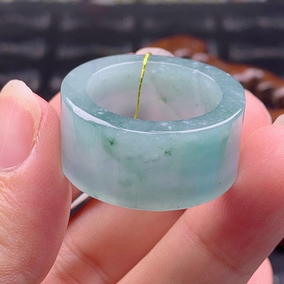 22.23号天然A货翡翠 T922 内径20.3/12.7/3.8mm 冰蓝扳指