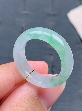 16-17号缅甸天然A货翡翠T564 内径17.9/6/3.7mm 冰绿半山水戒指