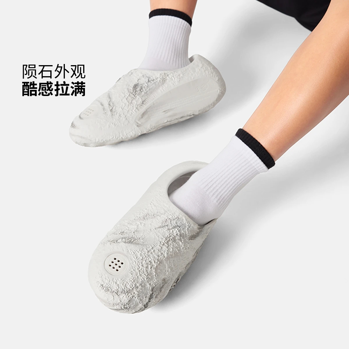 李宁一脚蹬拖鞋男篮球场运动凉鞋