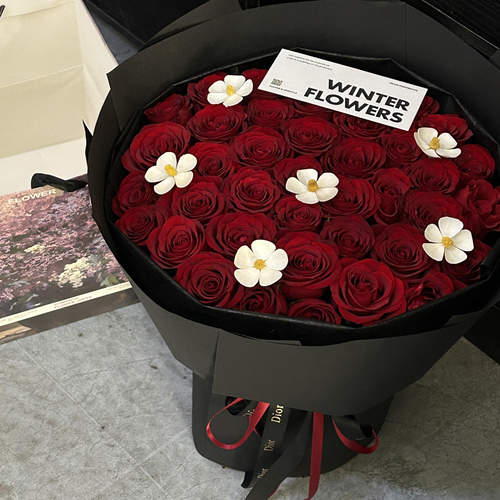 99朵红玫瑰花束母亲节同城速递