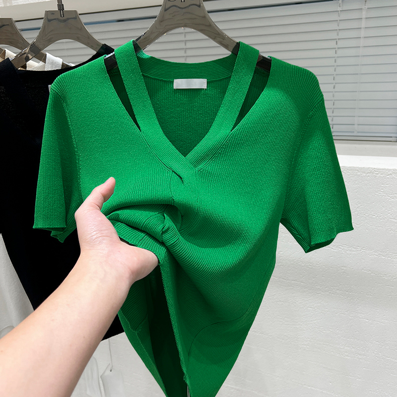 冰丝V领镂空设计感针织上衣