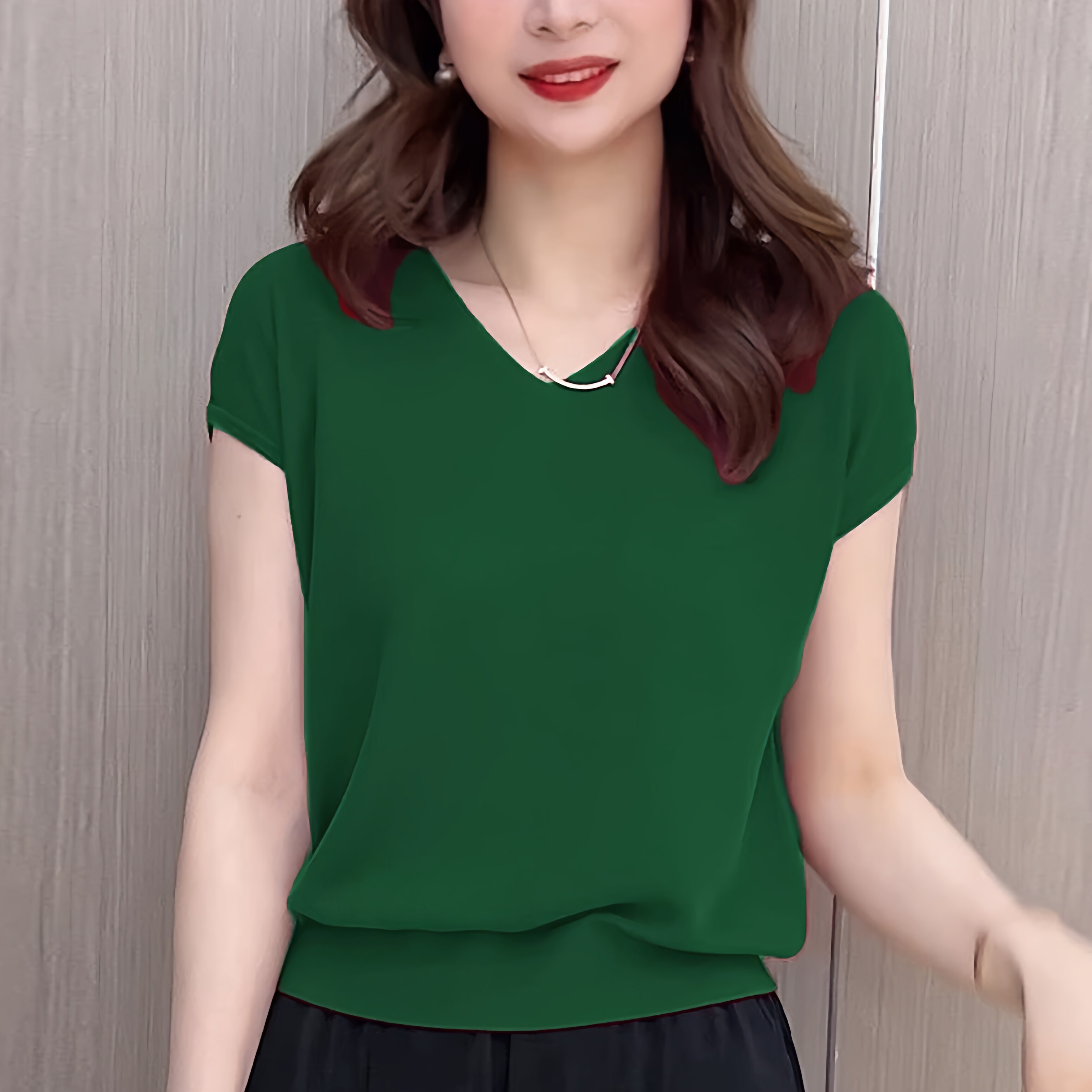 冰丝V领休闲夏装绿色T恤针织衫短袖薄款纯色百搭上衣宽松遮肉小衫