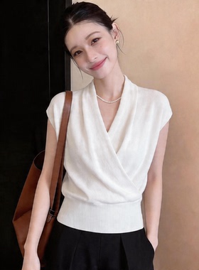 交叉V领莱赛尔天丝短袖针织女修身显瘦夏季气质T恤高级感白色上衣
