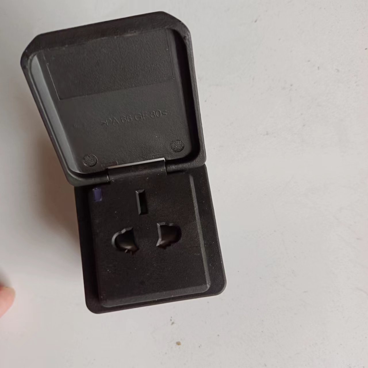 别克GL8S电源附件插座