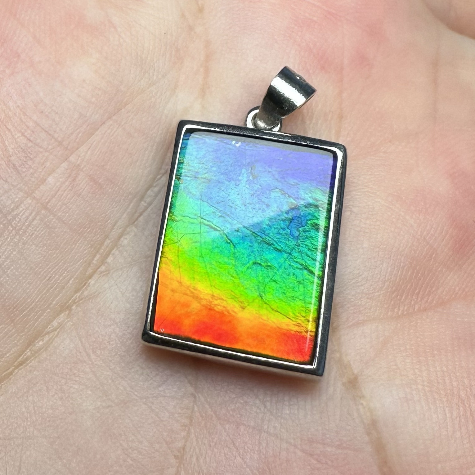 天然加拿大斑彩石 七彩斑彩石 925银吊坠 水晶覆膜