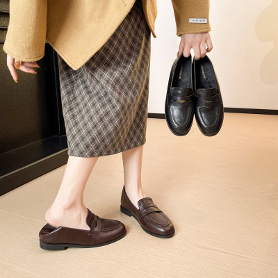 韩版平底英伦黑色小皮鞋女2026新款秋冬加绒乐福鞋一脚蹬大码女鞋