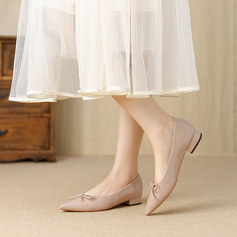 法式小众尖头蝴蝶结高跟单鞋女2026春夏配裙子仙女风气质粗跟女