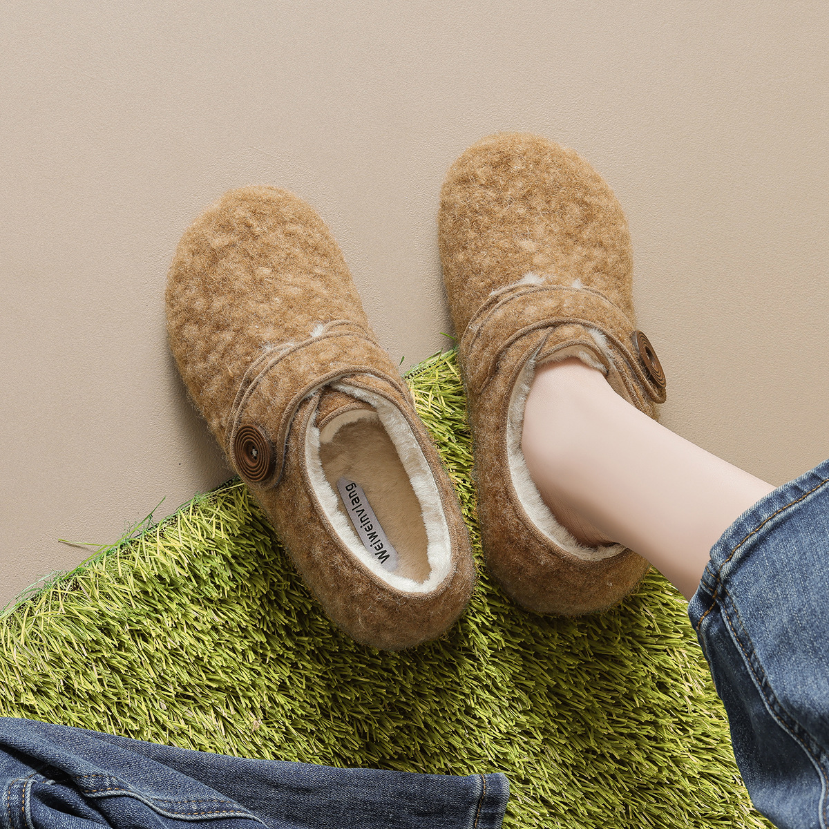 2026年新款一字扣时尚勃肯鞋女冬季厚底内增高一脚蹬保暖毛毛女鞋