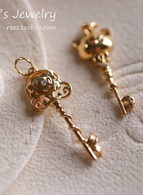 Ree原创独家.仲夏夜童话。天然钻石超可爱钥匙款18k黄金吊坠ins