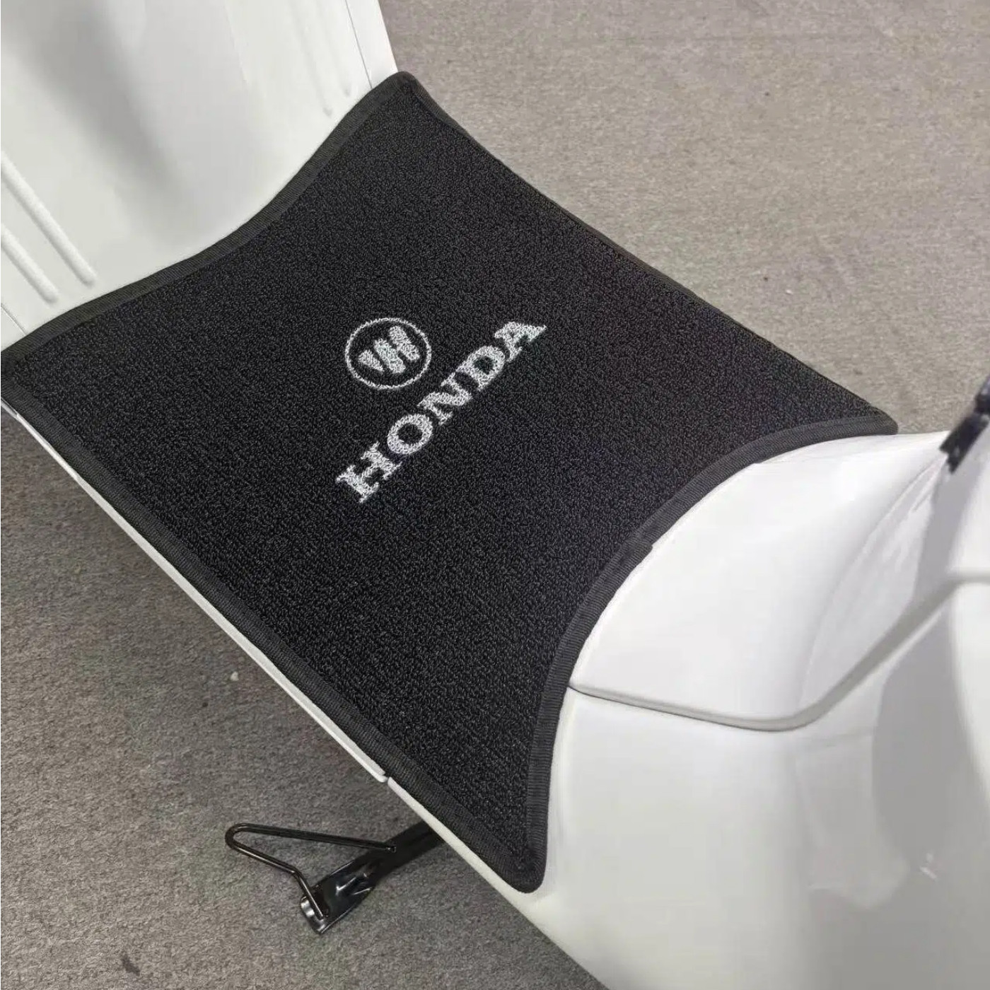 适用26款五羊本田ube脚踏垫